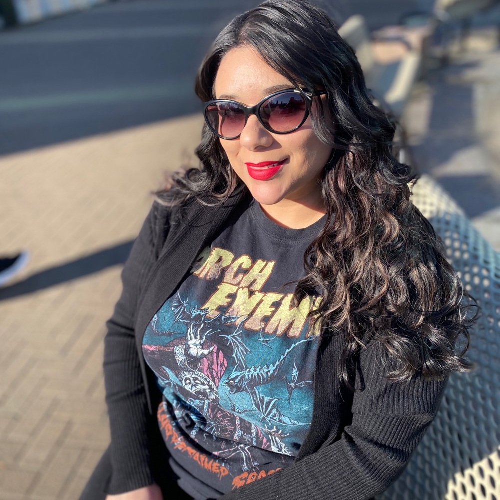 Meet your Posher, Cat